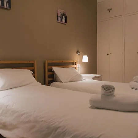 Amplio Reformado Con Garaje En Amara, Donostia-san Sebastian - Isabel Ii *