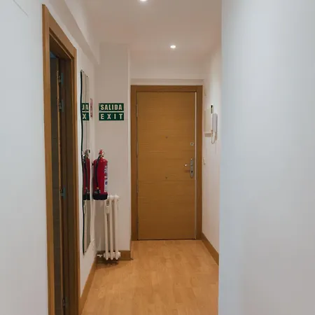 Familiar Reformado En Amara, Estadio Anoeta, Donostia-san Sebastian Apartment